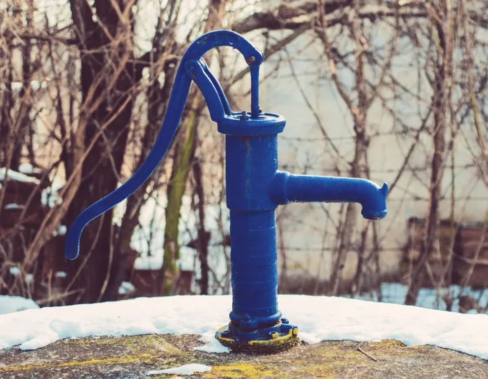 Выбор: колодец или скважина на воду